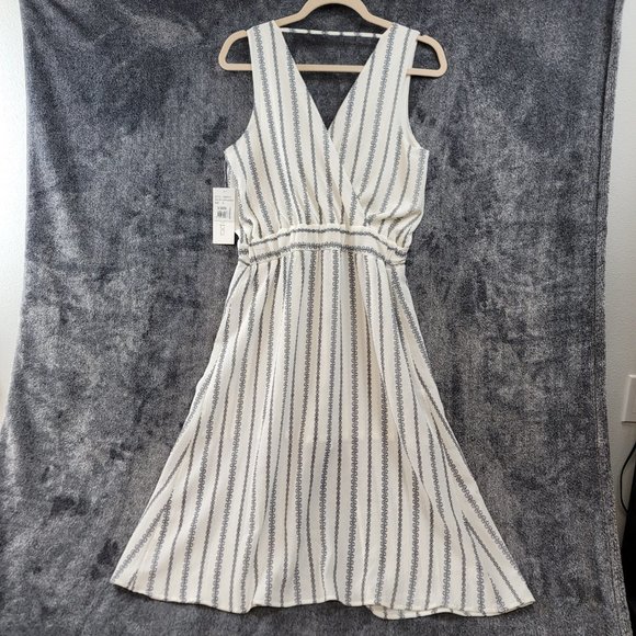 NEW! Rad. clothing v-neck sleeveless romper dress ivory/midnight Size Medium - Picture 7 of 10